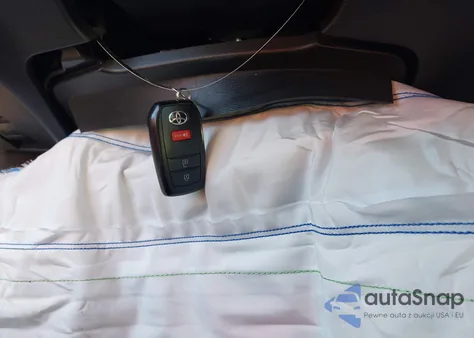 2022 Toyota Corolla Cross Le from USA, damaged, VIN 7MUCAABG1NV019404